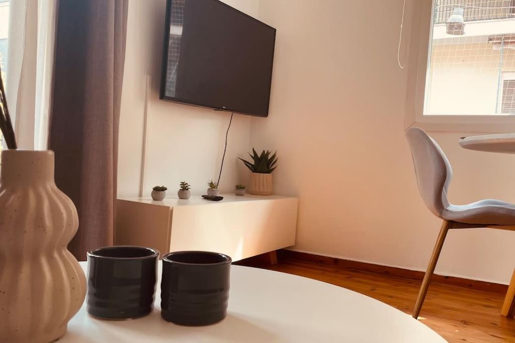 Daisy Apartment 15 Min To Acropolis 雅典 外观 照片