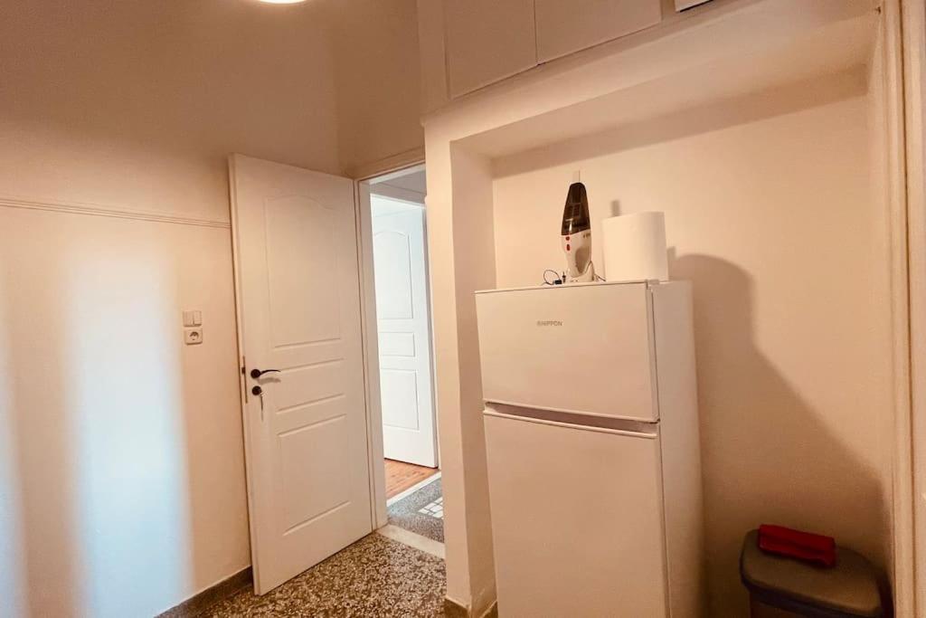 Daisy Apartment 15 Min To Acropolis 雅典 外观 照片
