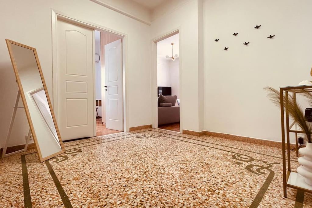 Daisy Apartment 15 Min To Acropolis 雅典 外观 照片